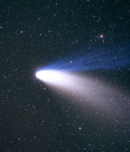 Комета Хейла-Боппа. Снимок сделан в Специальной астрофизической обсерватории (САО РАН) 