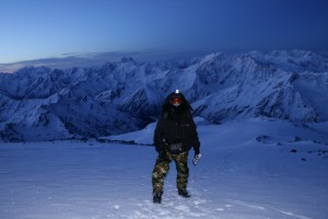 10 Начало восхождения на Эльбрус