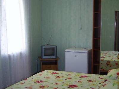 Частный сектор:Комната в частном доме Частный дом - Черное море, Кабардинка